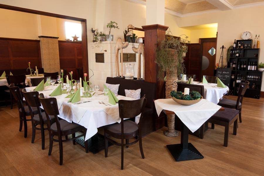 Linde Restaurant & Hotel Nussloch Exterior photo